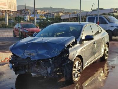 MEGANE SEDAN TOUCH 1.3 TCE EDC 140 FAZ2