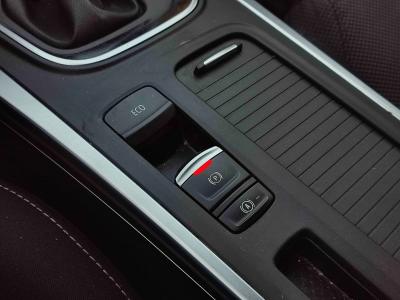 MEGANE SEDAN TOUCH 1.3 TCE EDC 140 FAZ2