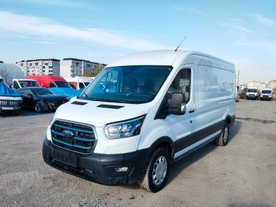 TRANSIT 350L VAN BEV 198KW DELUXE AT