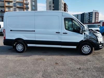 TRANSIT 350L VAN BEV 198KW DELUXE AT