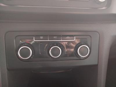 AMAROK 2.0 BiTDI 180 TRENDLINE 4x4