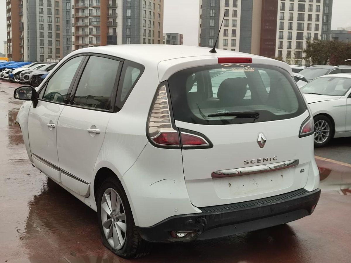 GRAND SCENIC PRIVILEGE 1.5 DCI 105 5KISI