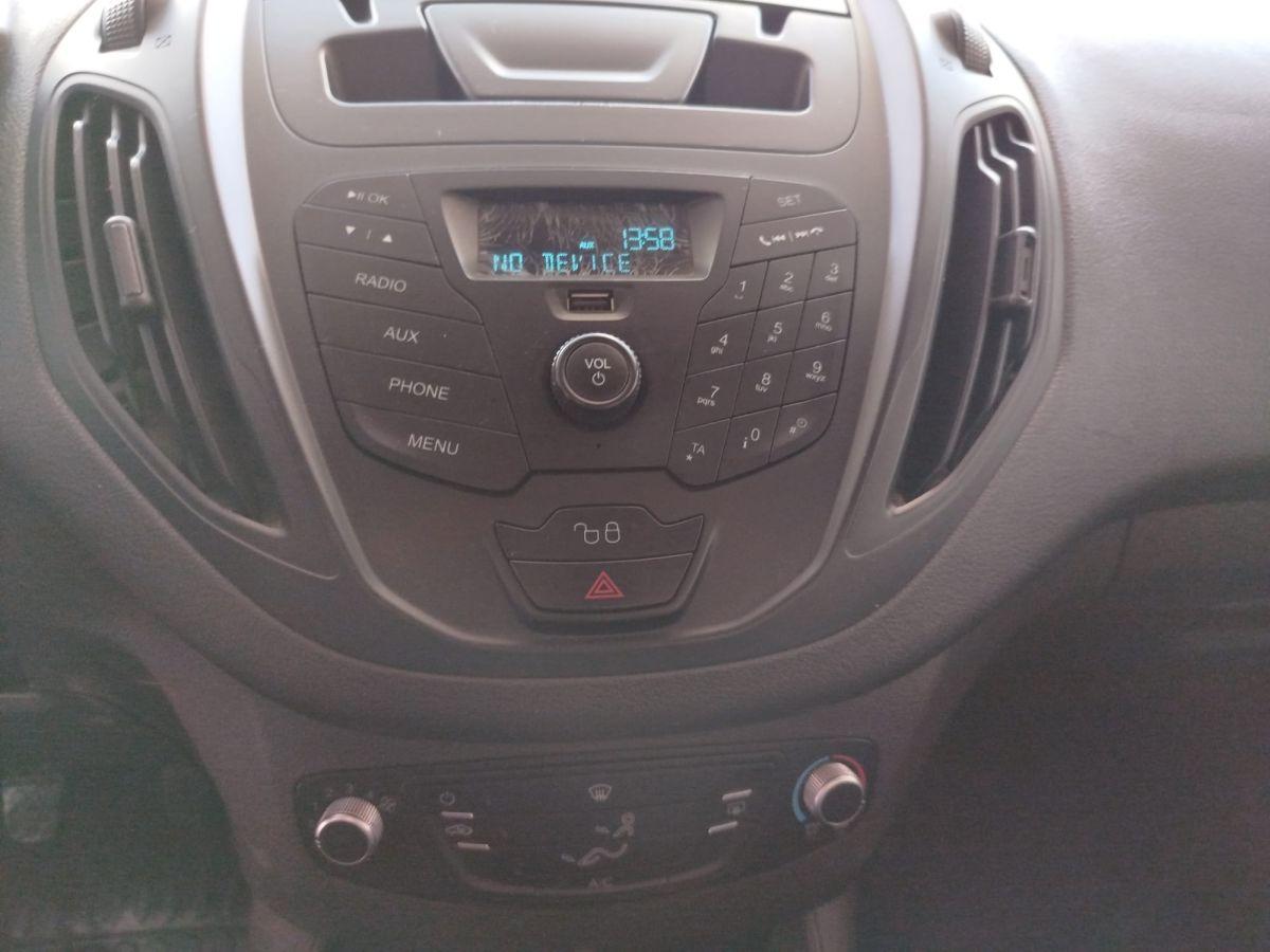 TRANSIT COURIER KOMBIVAN 1.5 TDCI 75 TREND