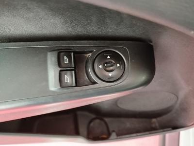 TRANSIT COURIER KOMBIVAN 1.5 TDCI 75 TREND