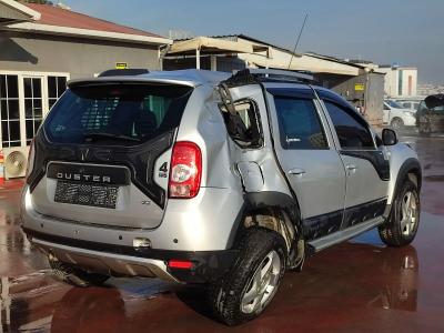 DUSTER LAURATE 1.5 DCI 110 EURO5 4X4
