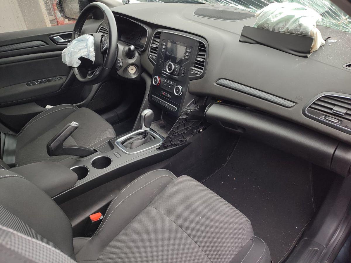 MEGANE SEDAN JOY 1.3 TCE EDC 140 FAZ2