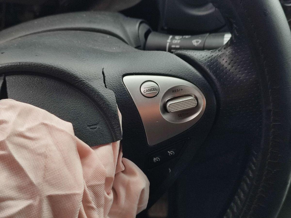 JUKE 1.6 SKYPACK CVT