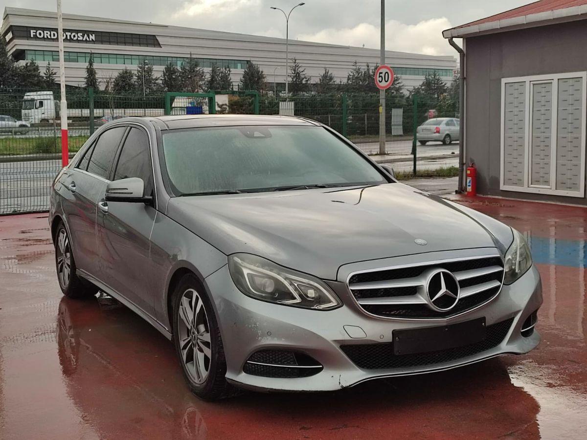 E 250 BLUETEC 4MATIC PREMIUM