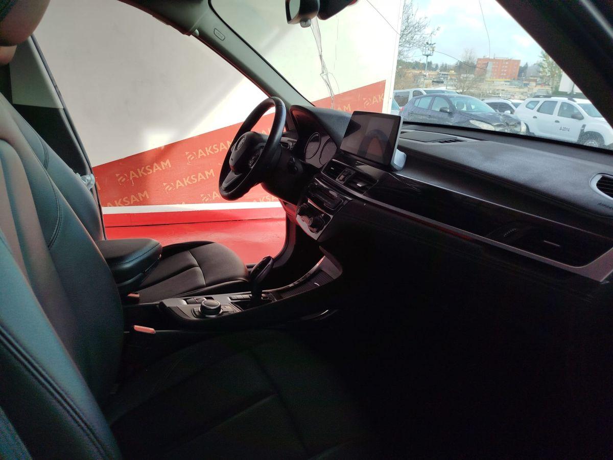 X1 SDRIVE16d 1.5 (116) X LINE