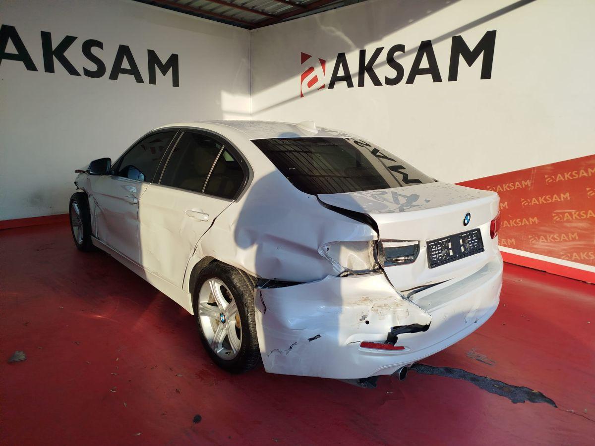 318i SEDAN 1.5 (136) PREMIUM LINE