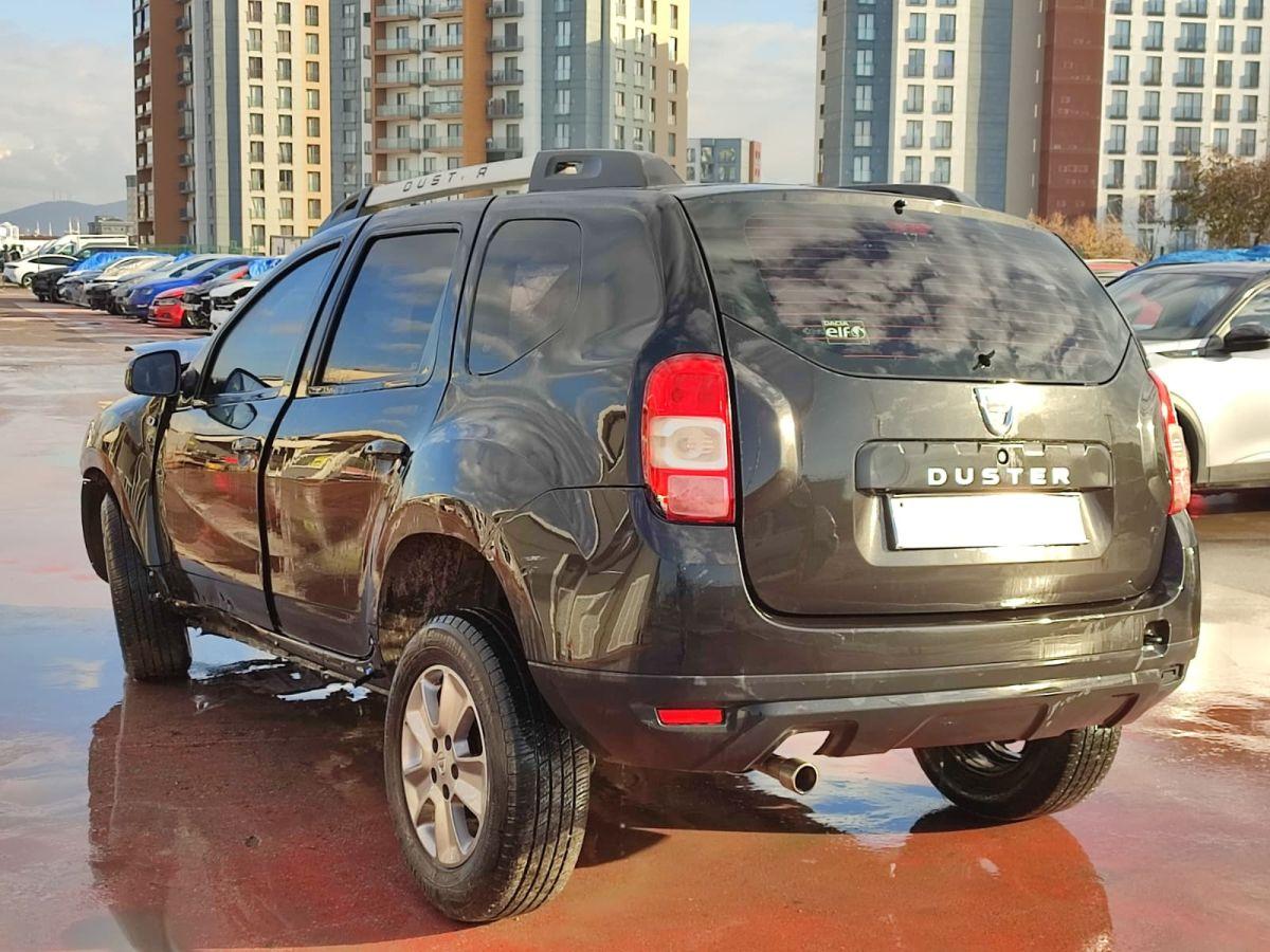 DUSTER LAUREATE 1.5 DCI 90 4x2