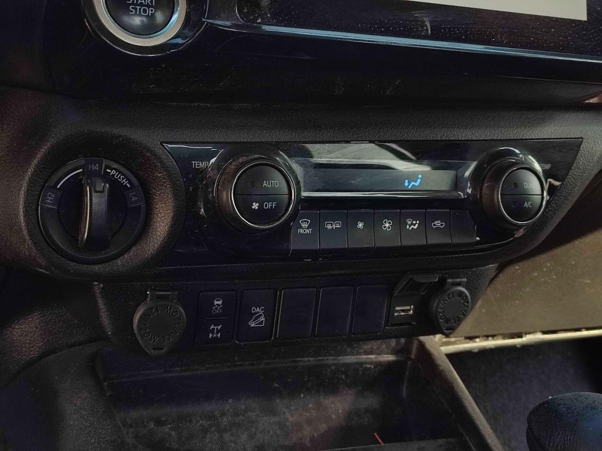 HILUX 2.4 D-4D 150 4x4 ADVENTURE A/T