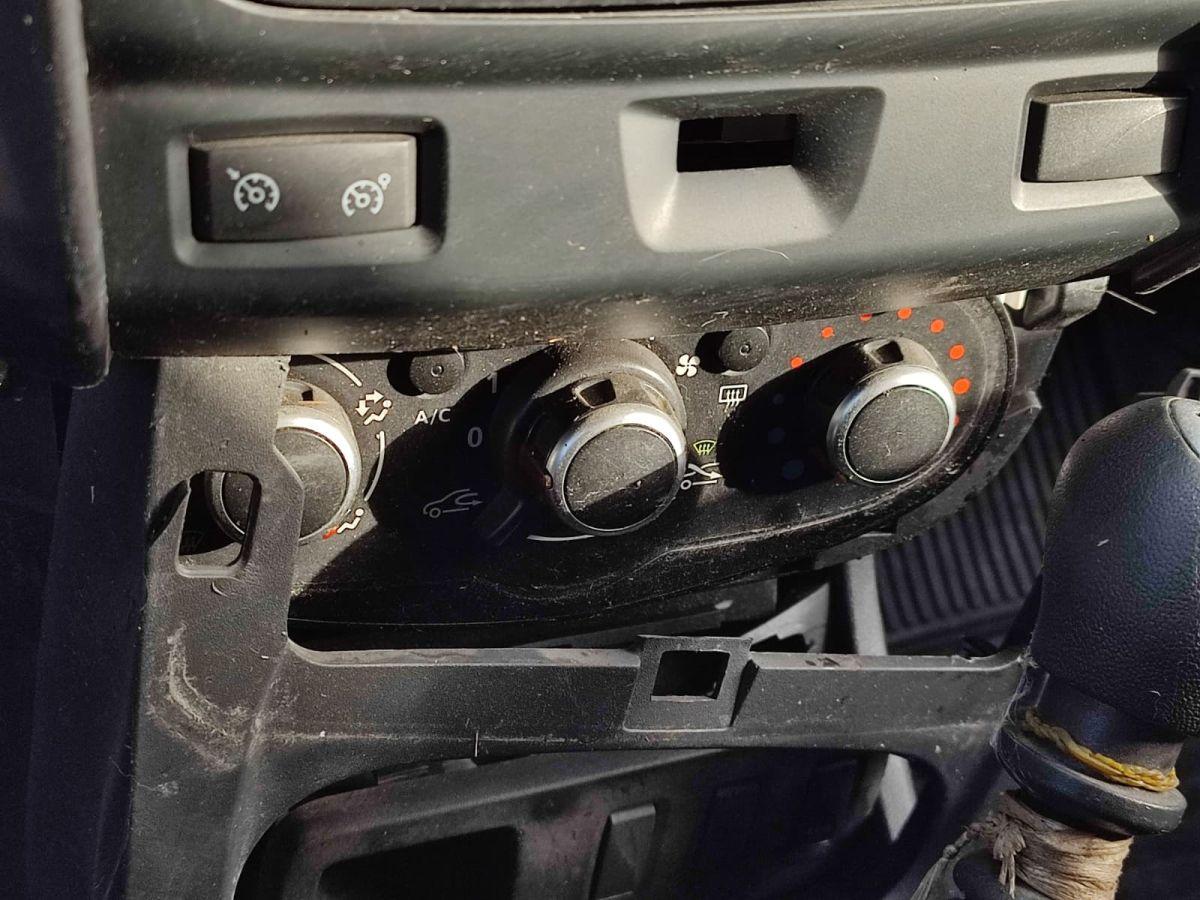 DUSTER LAUREATE 1.5 DCI 90 4x2