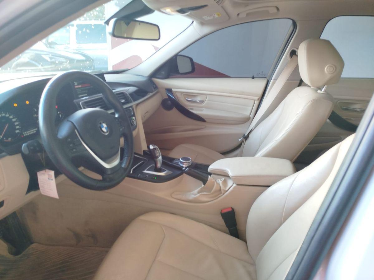 318i SEDAN 1.5 (136) PREMIUM LINE