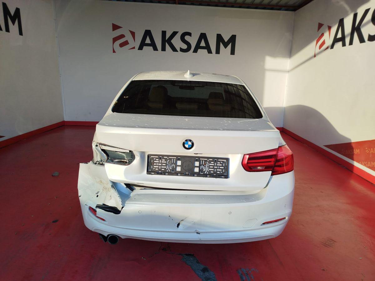 318i SEDAN 1.5 (136) PREMIUM LINE