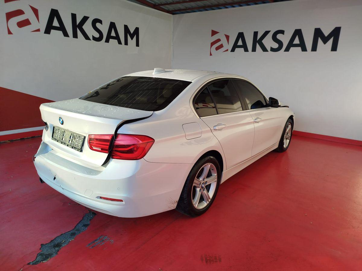 318i SEDAN 1.5 (136) PREMIUM LINE