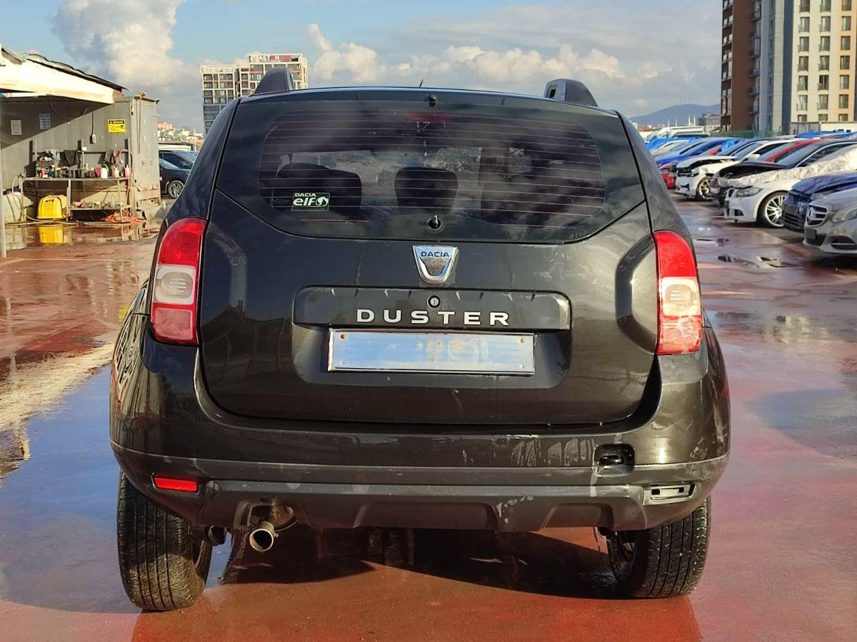 DUSTER LAUREATE 1.5 DCI 90 4x2