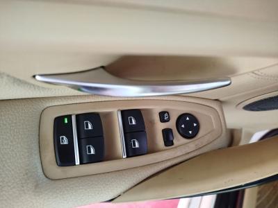 318i SEDAN 1.5 (136) PREMIUM LINE