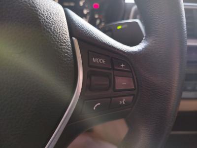 318i SEDAN 1.5 (136) PREMIUM LINE