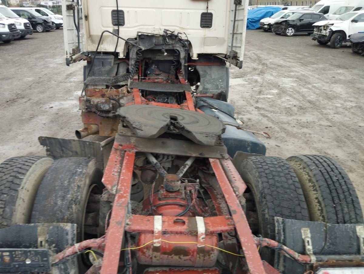 CEKICI STRALIS AT 440 S 43 TP 4X2