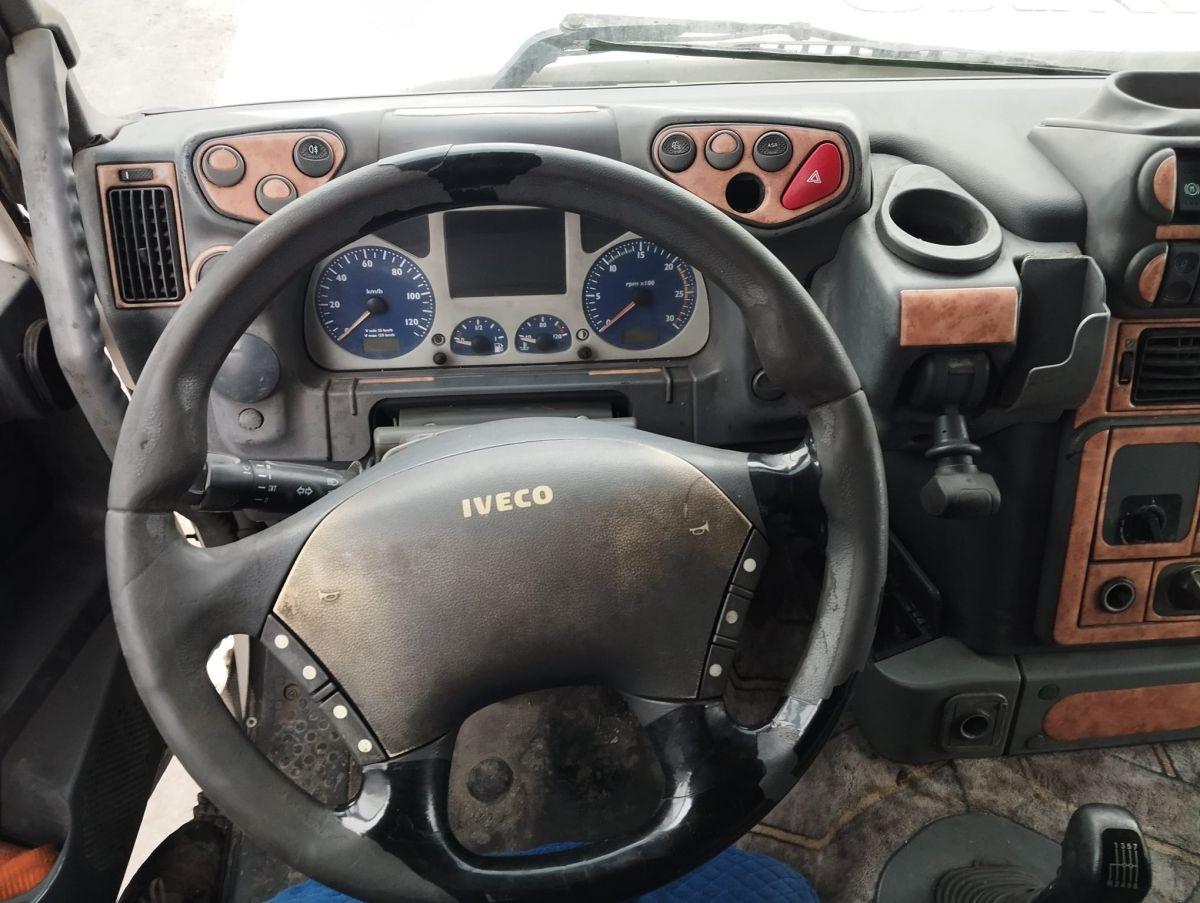 CEKICI STRALIS AT 440 S 43 TP 4X2