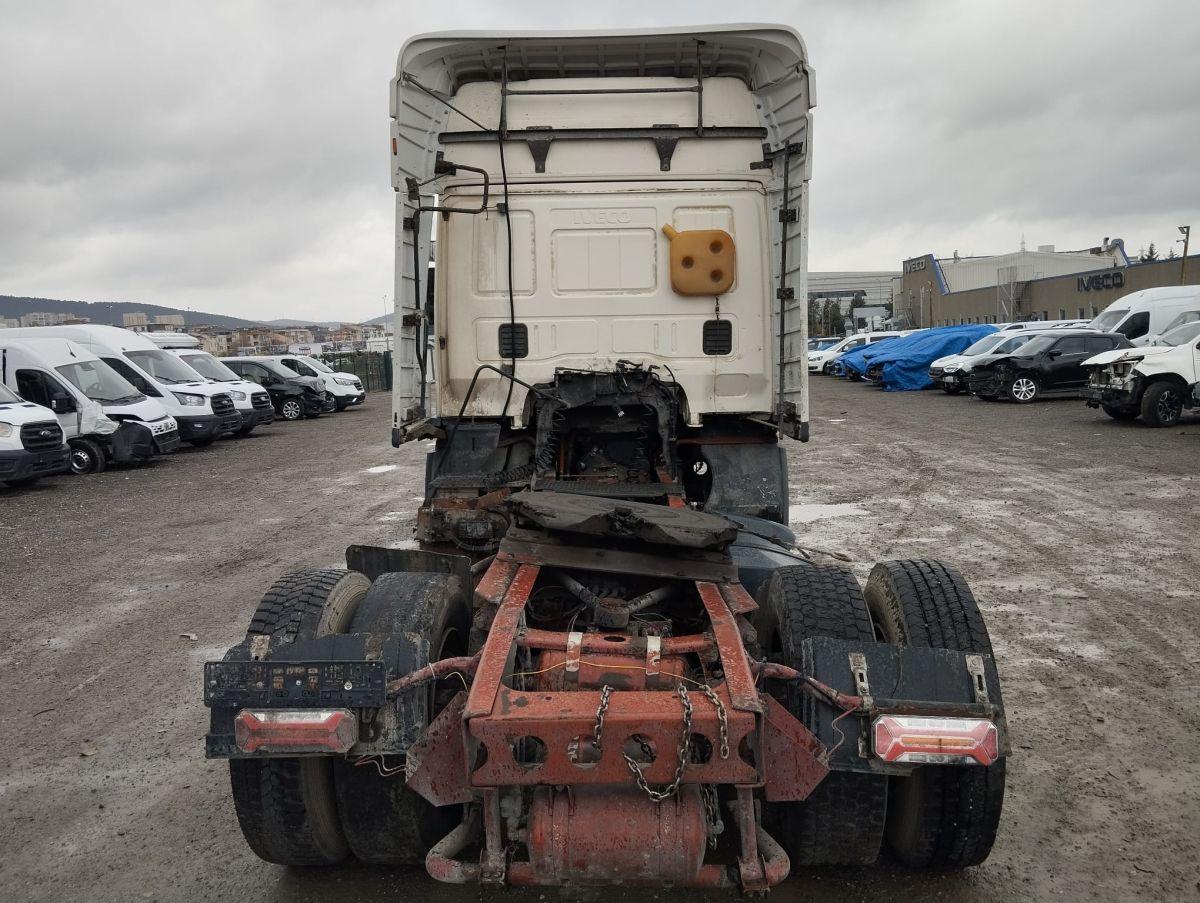 CEKICI STRALIS AT 440 S 43 TP 4X2