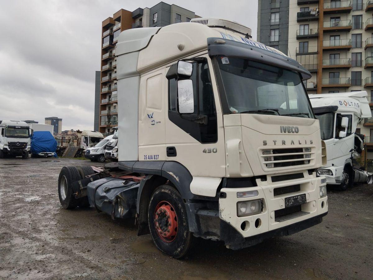 CEKICI STRALIS AT 440 S 43 TP 4X2