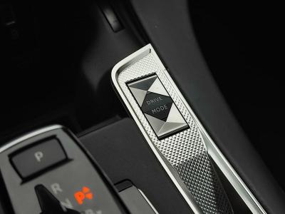 DS 7 ESPRIT DE VOYAGE E-TENSE 4X4 300