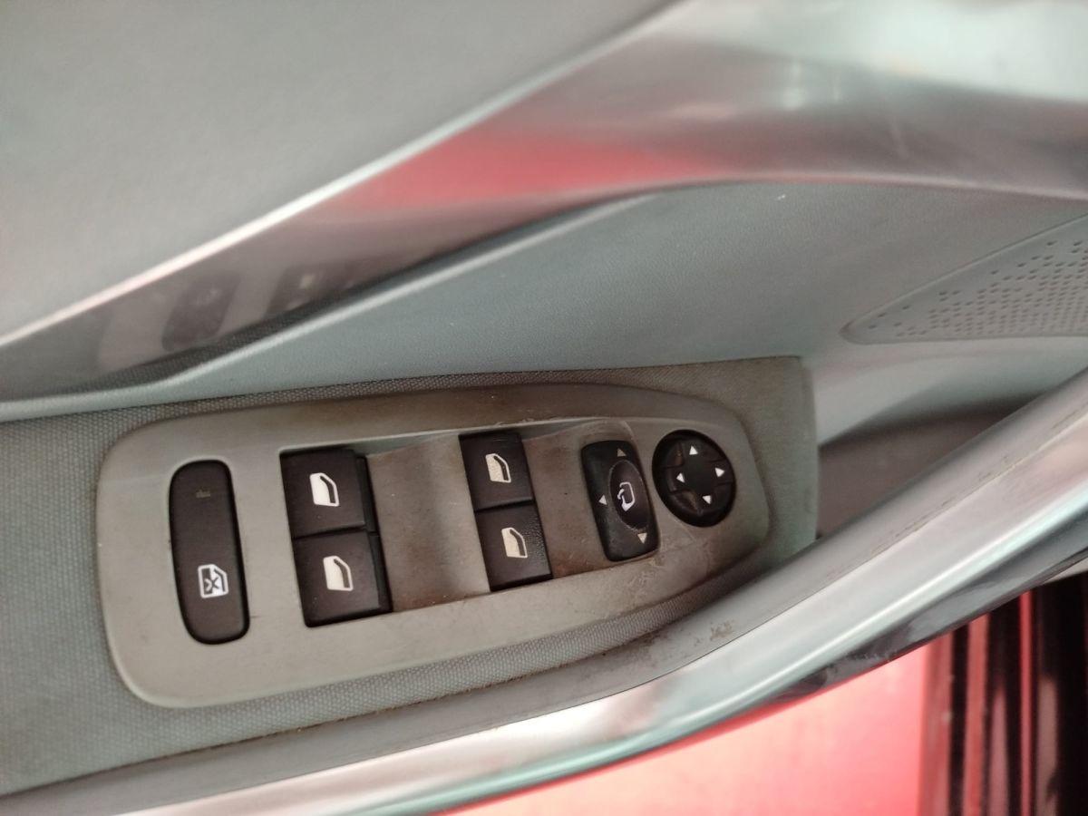 208 5 KAPI ALLURE 1.6 HDI (92) AUTO6R