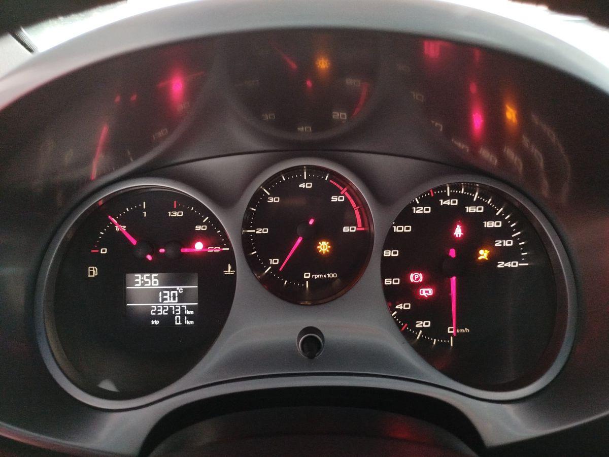 LEON 1.6 TDI CR (105) STYLE