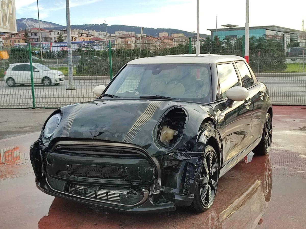 MINI COOPER 5 KAPI 1.5 136 RESOLUTE EDITION