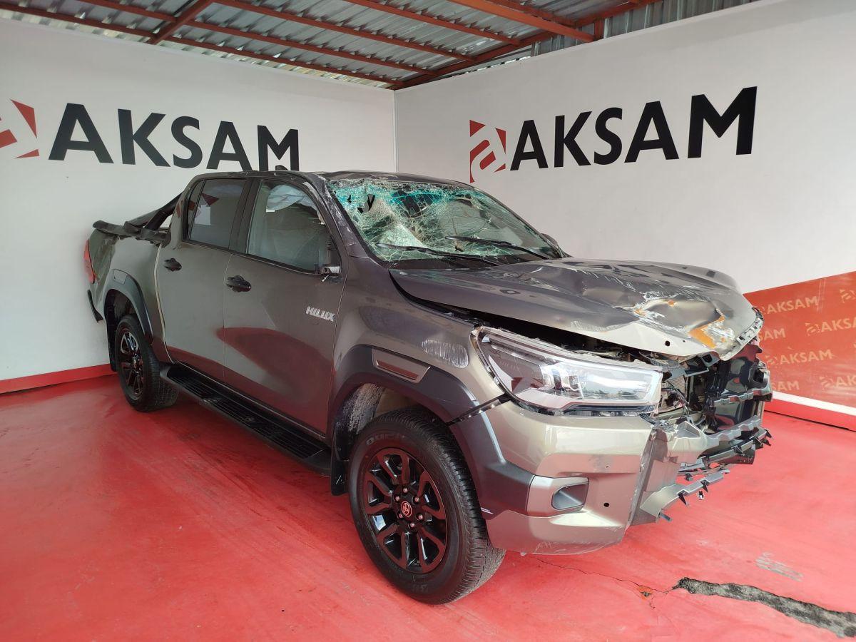 HILUX 2.4 D-4D 150 4*4 INVINCIBLE A/T