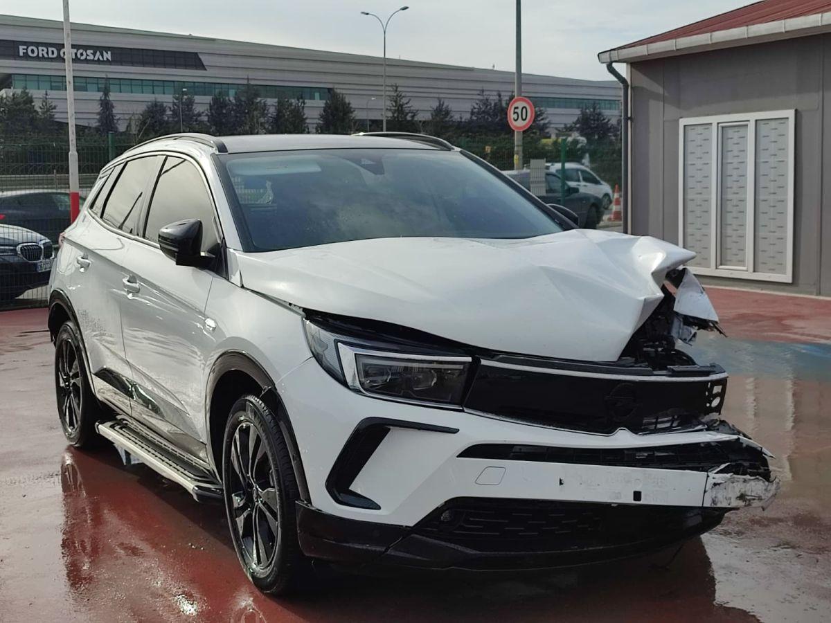 GRANDLAND 1.5 130 DIZEL AT8 GS