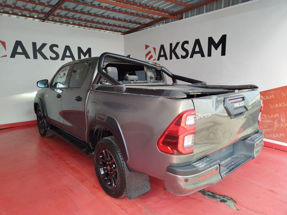 HILUX 2.4 D-4D 150 4*4 INVINCIBLE A/T