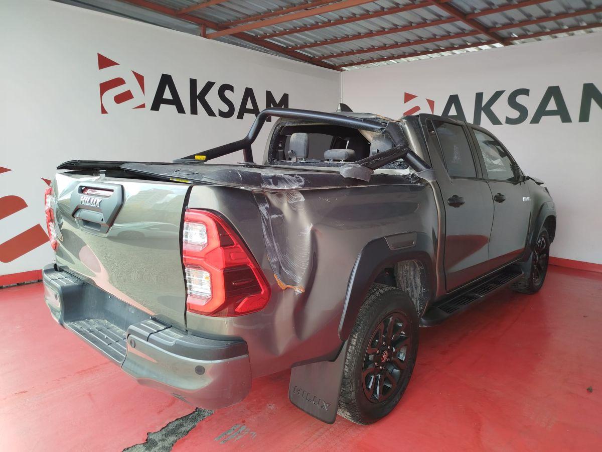 HILUX 2.4 D-4D 150 4*4 INVINCIBLE A/T
