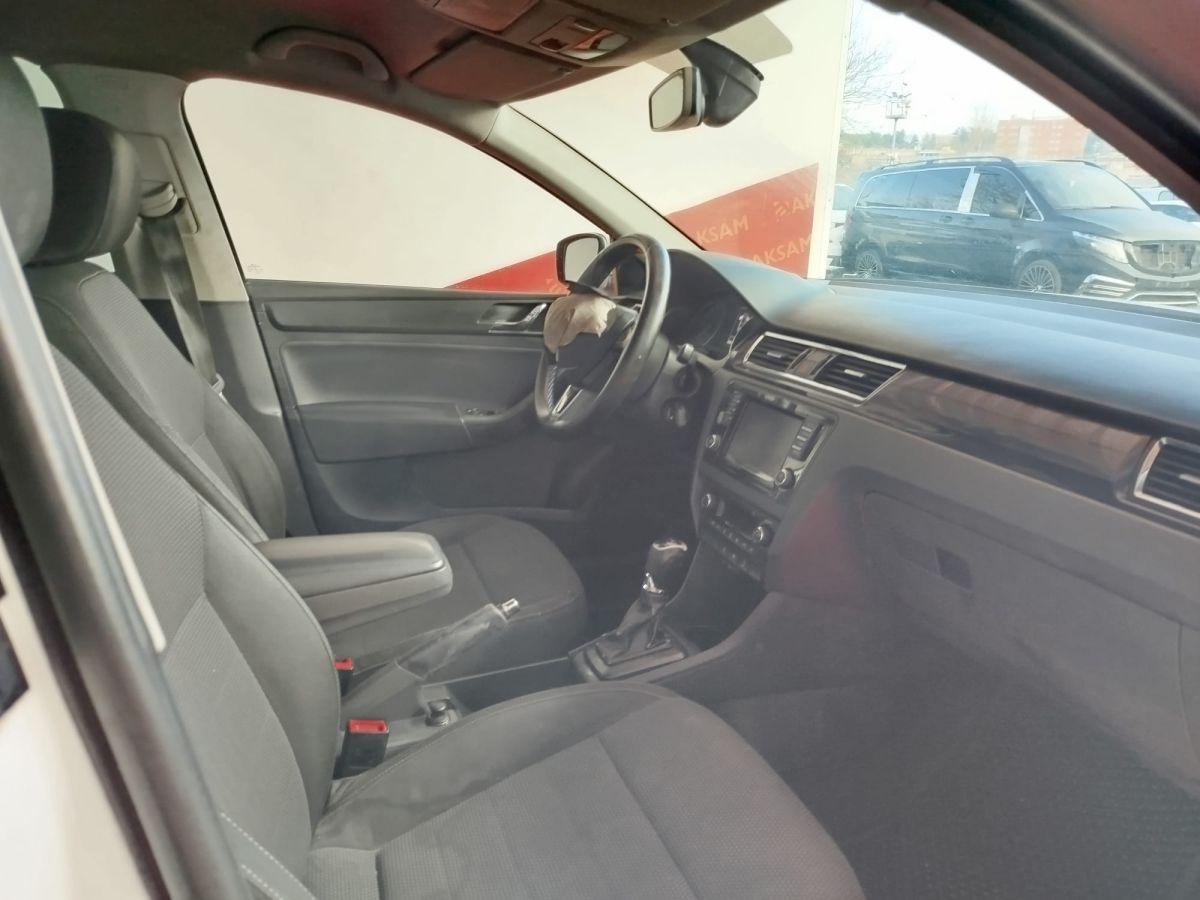 RAPID 1.4 TDI CR 90 GREEN TEC STYLE DSG