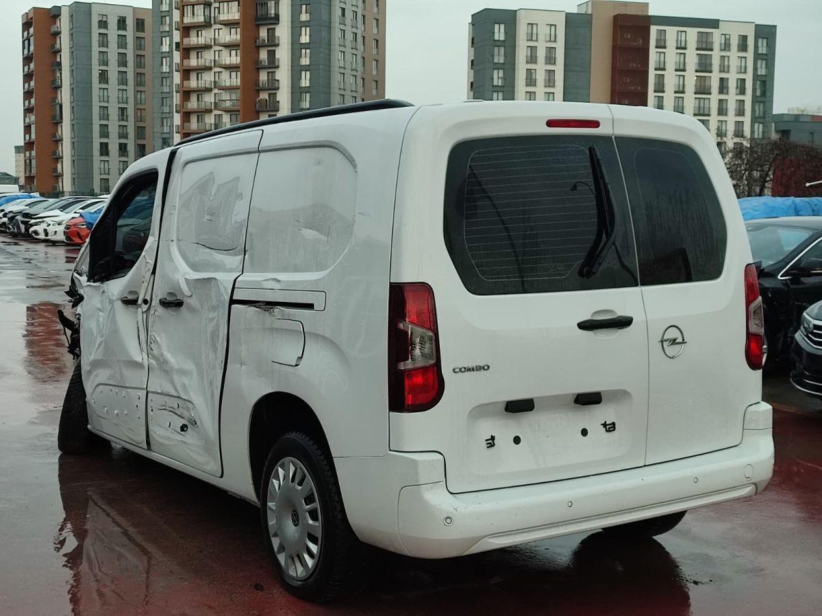 COMBO CARGO 1.5 DIZEL AT8 130 ULTIMATE XL FL