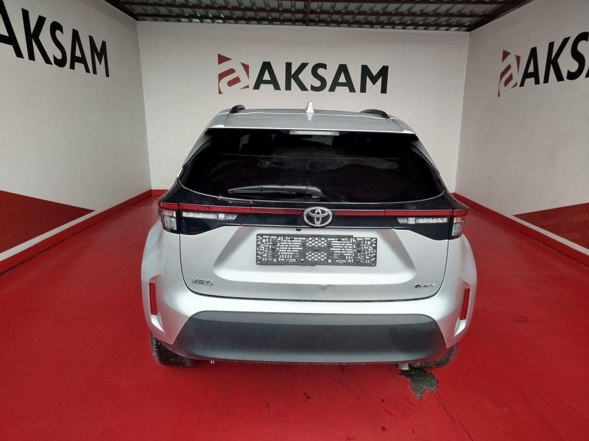 YARIS CROSS 1.5 HYBRID FLAME X-PACK E-CVT FL