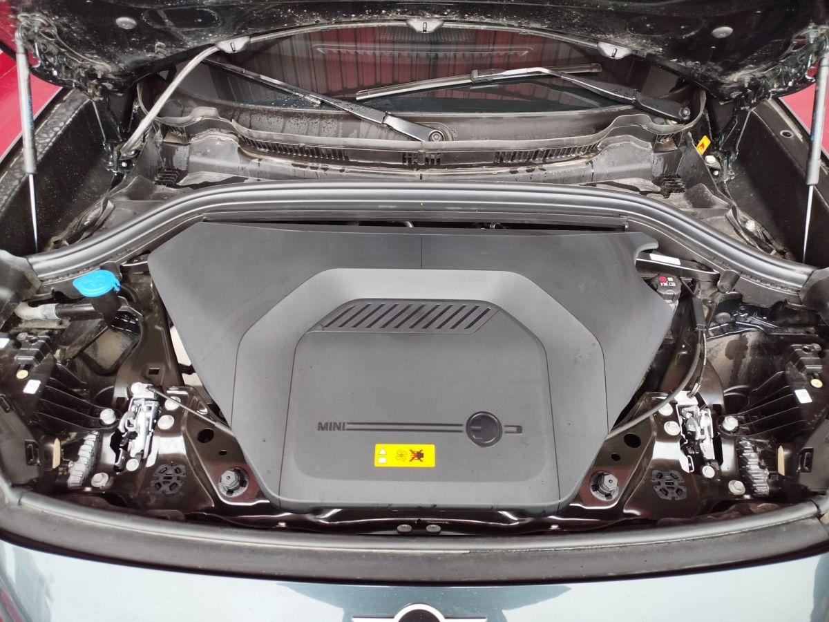 MINI COOPER COUNTRYMAN E 204 FAVOURED