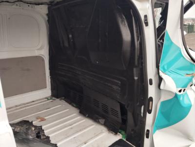 TRANSIT CUSTOM VAN 320S EB UPG 136 TREND