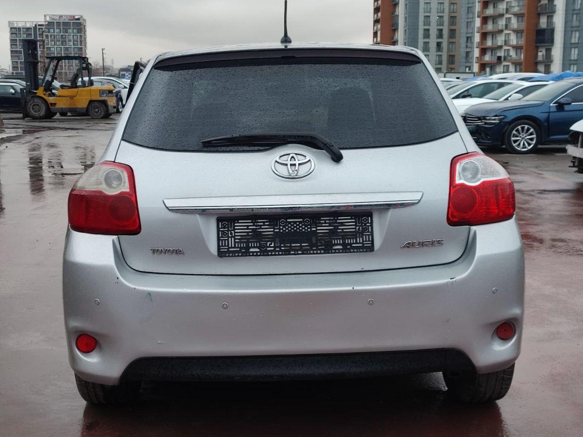 AURIS 1.4 D 4D COMFORT EXTRA