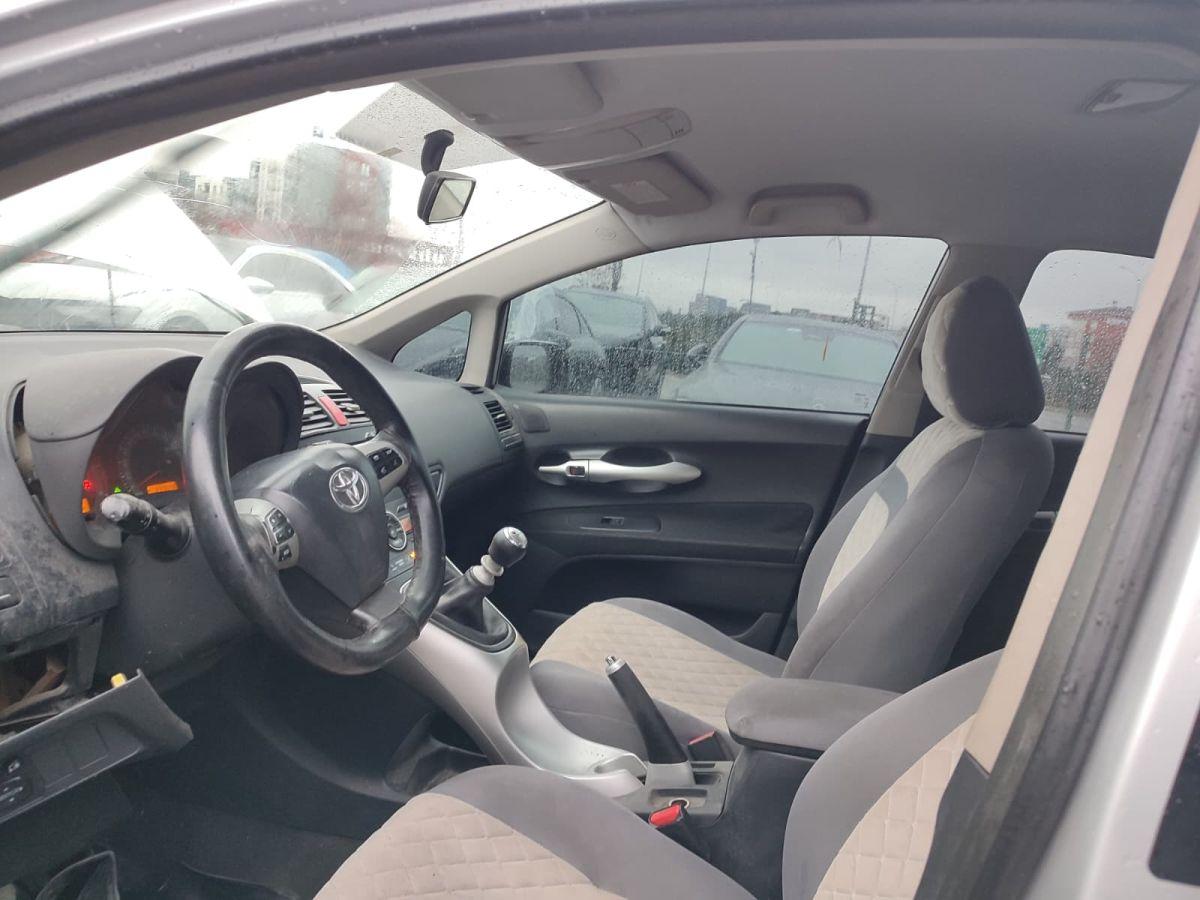 AURIS 1.4 D 4D COMFORT EXTRA