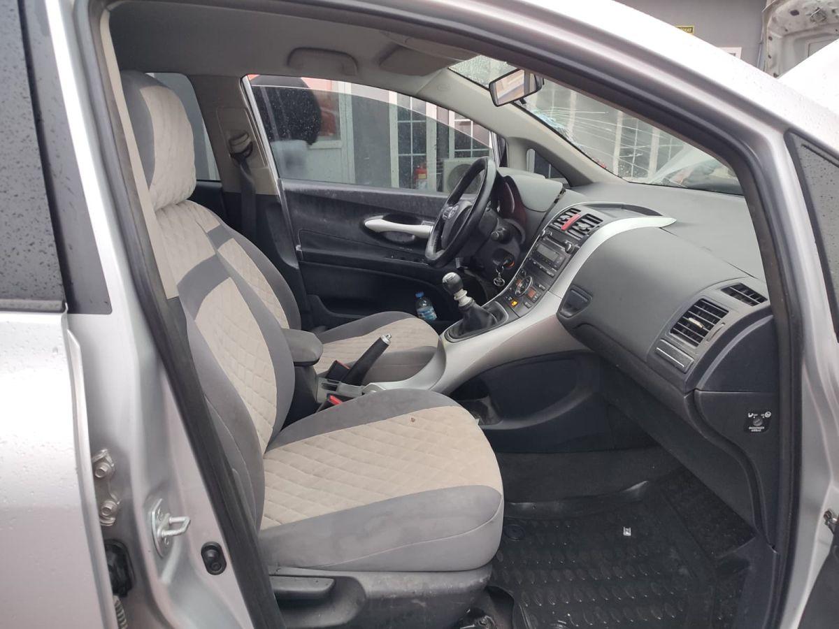 AURIS 1.4 D 4D COMFORT EXTRA