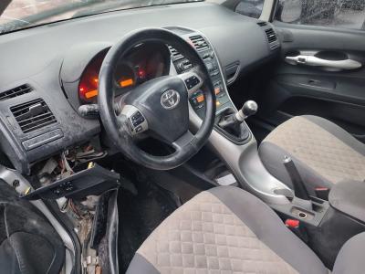 AURIS 1.4 D 4D COMFORT EXTRA