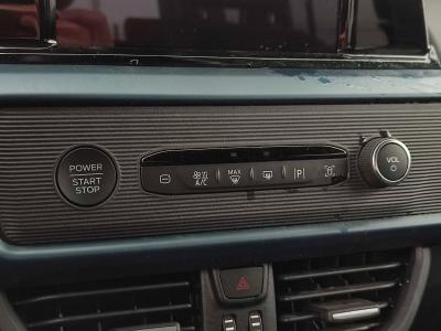 TOURNEO COURIER 1.0 P 125 AT ACTIVE