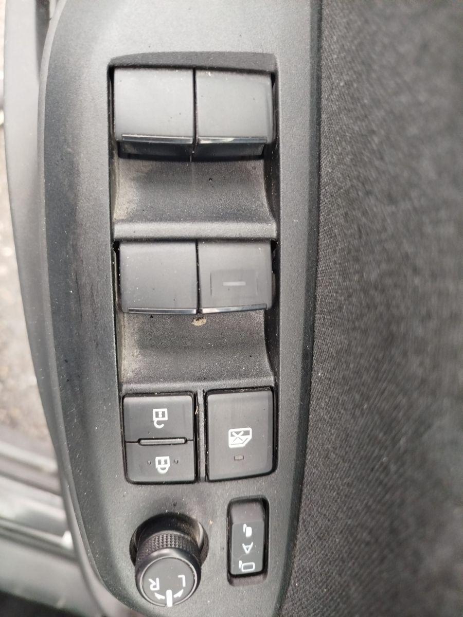 YARIS CROSS 1.5 HYBRID FLAME X-PACK E-CVT FL