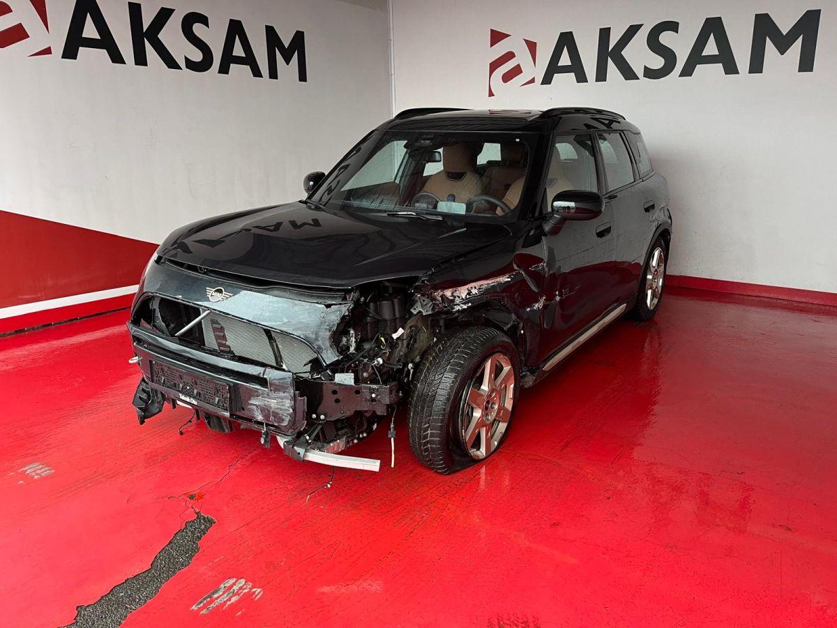 MINI COUNTRYMAN E 204 SPIRIT