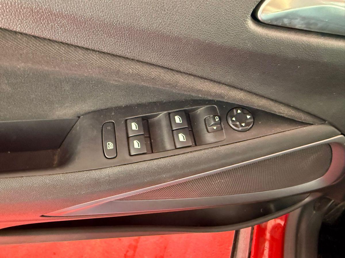 CROSSLAND 1.2 130 AT6 ESSENTIAL