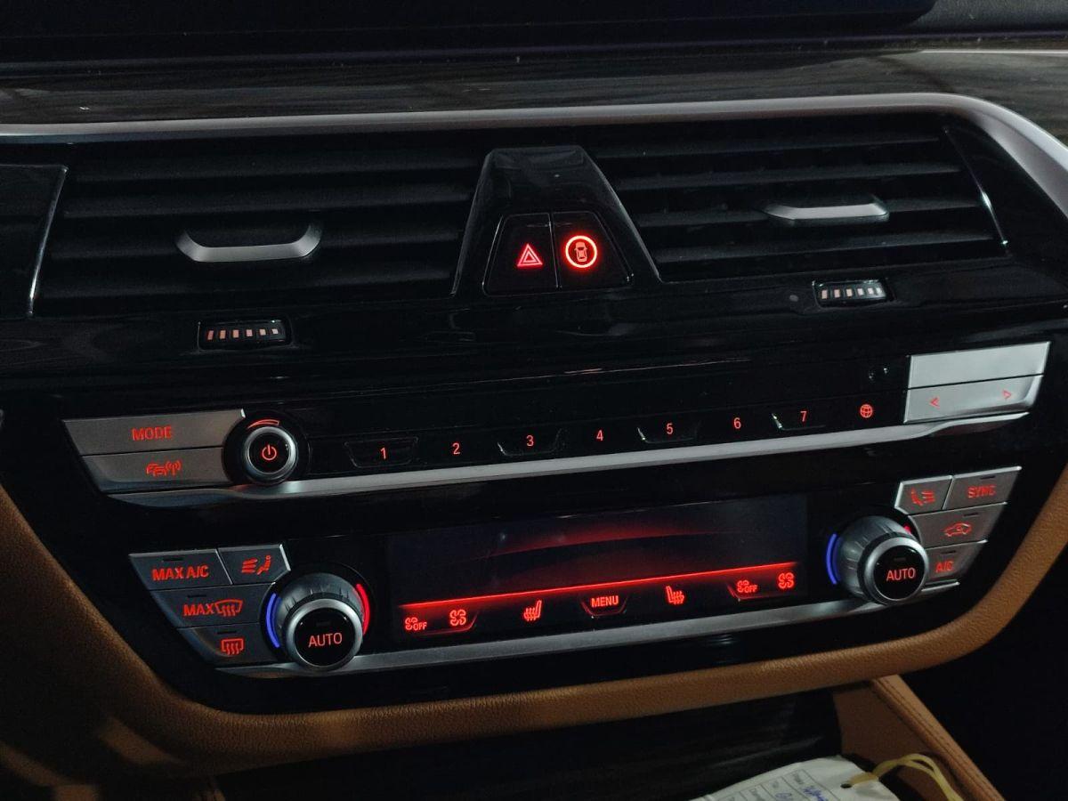 530i XDRIVE LCI 2.0 252 SPECIALEDITION LUXU.L