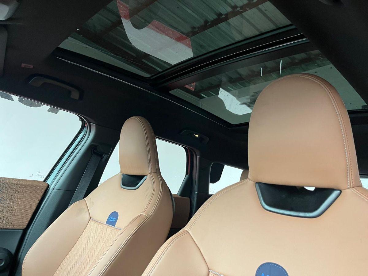 MINI COUNTRYMAN E 204 SPIRIT